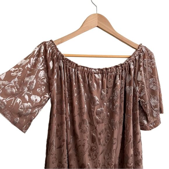 Taupe Velvet Floral Accents size medium Forever 21 New!🏷 - Picture 5 of 16